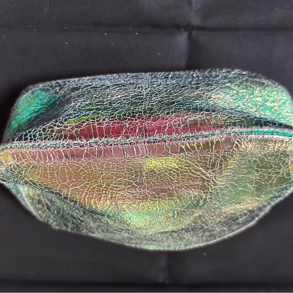 Tracey Tanner - small fatty pouch in iridescent metallic gold - Picture 3 of 5